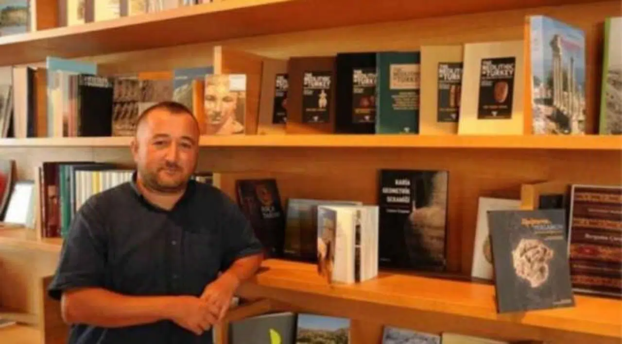 Aydın İleri yaşamını yitirdi