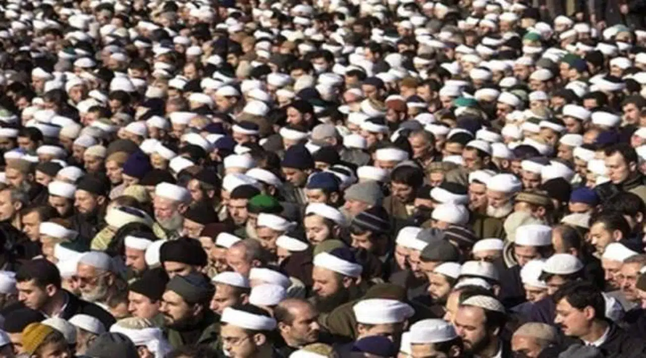 'Cemaat ve tarikatlar arasındaki gerilim silahlı çatışmaya dönüşebilir'