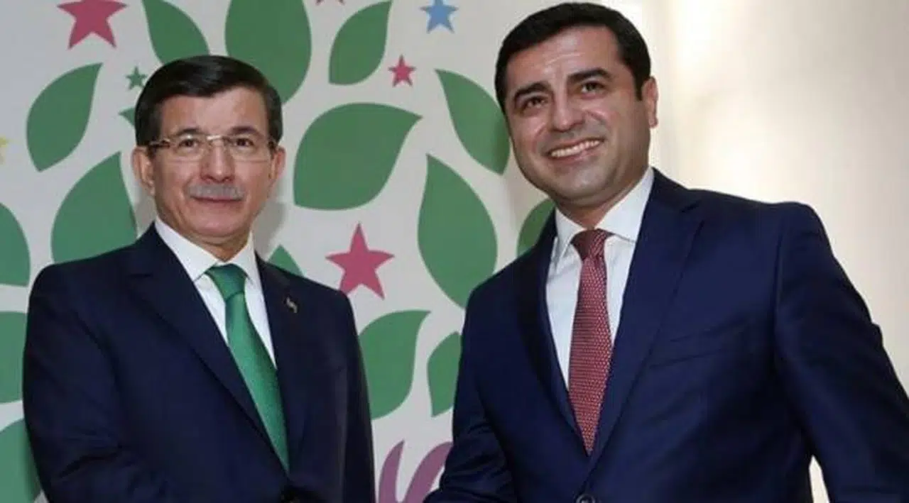 Demirtaş'a verilen hapis cezası sonrası Davutoğlu cephesinden açıklama