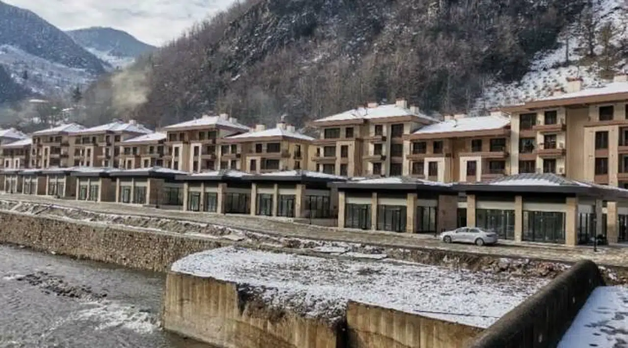 Ders almıyoruz: Dereli’de 15 kişinin öldüğü dere yatağına 216 konut