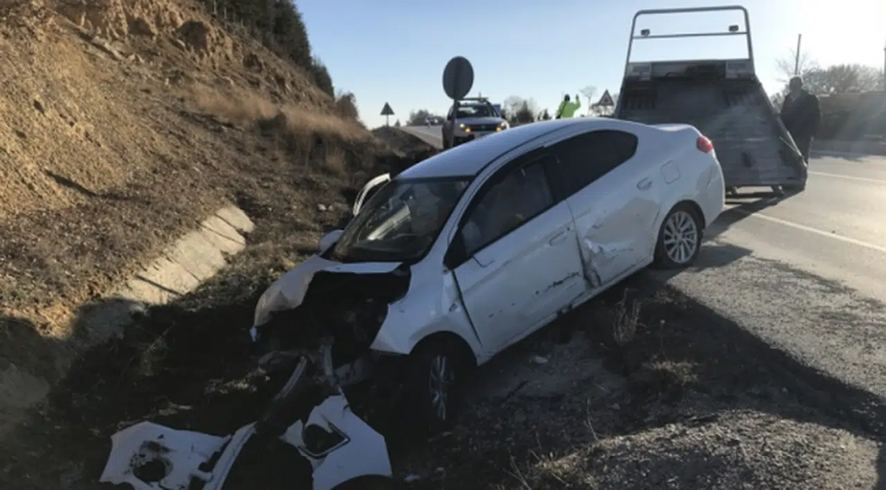 Emekli Sen'li Yılmaz ve eşi kaza geçirdi