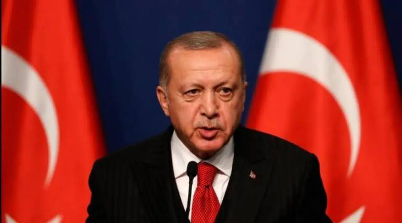 Erdoğan: Siyaset kapısı hacet kapısıdır