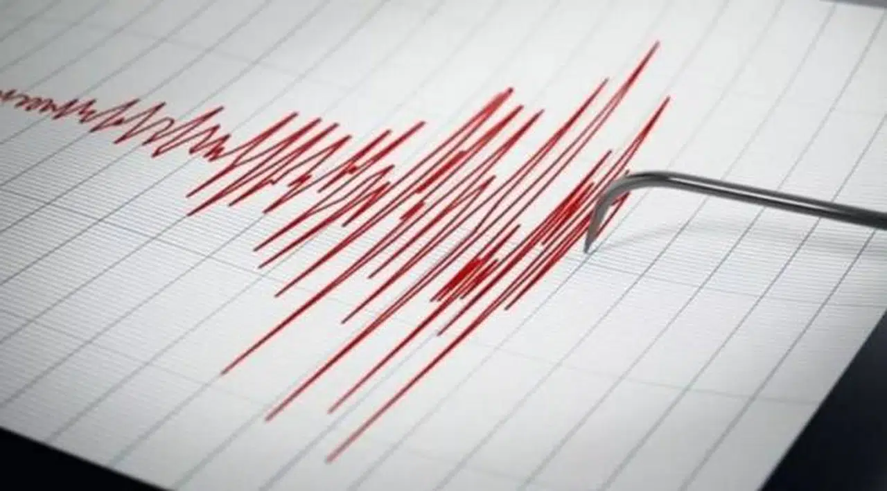 İzmir açıklarında 4,3 büyüklüğünde deprem