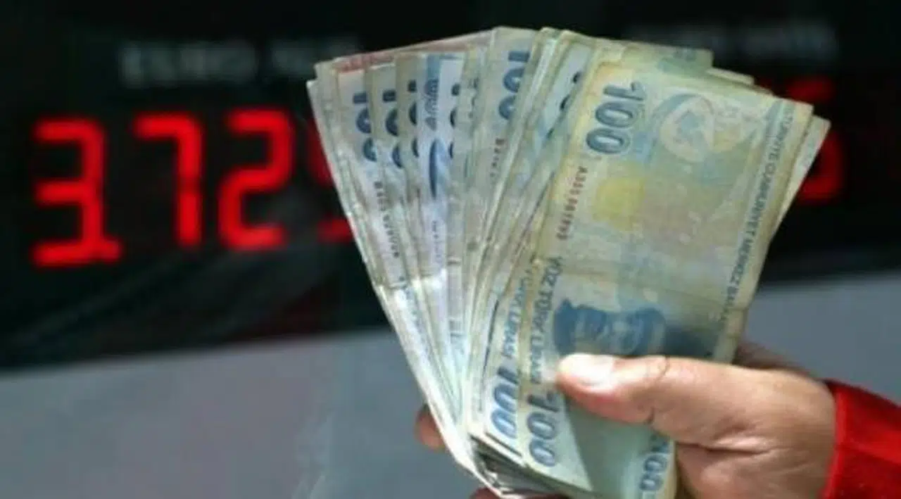 Kuzey Kıbrıs'ta asgari ücret 6 bin 90 TL oldu