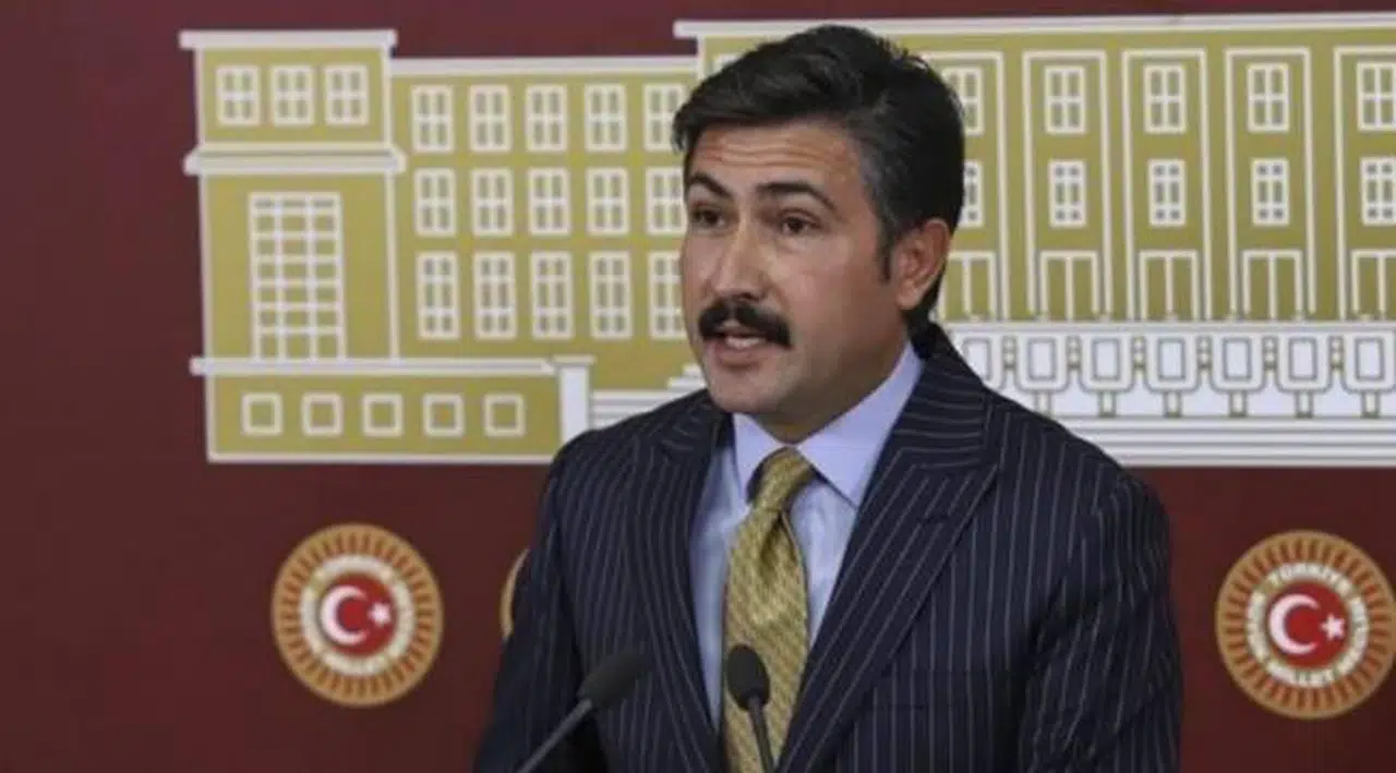 AKP'li Özkan: Sosyal medyada esen rüzgarla Türkiye’nin gerçek rüzgarı arasında hiçbir benzerlik yok