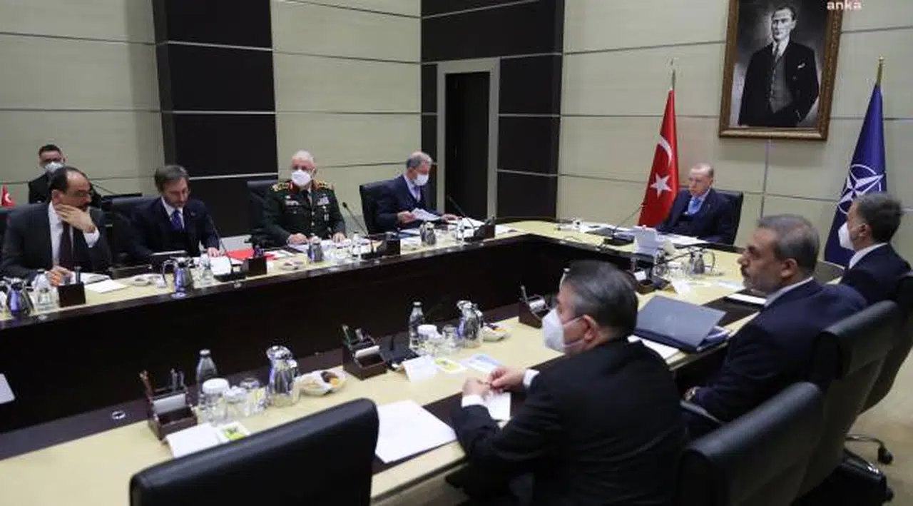 Cumhurbaşkanı Erdoğan, NATO olağanüstü zirvesine katıldı