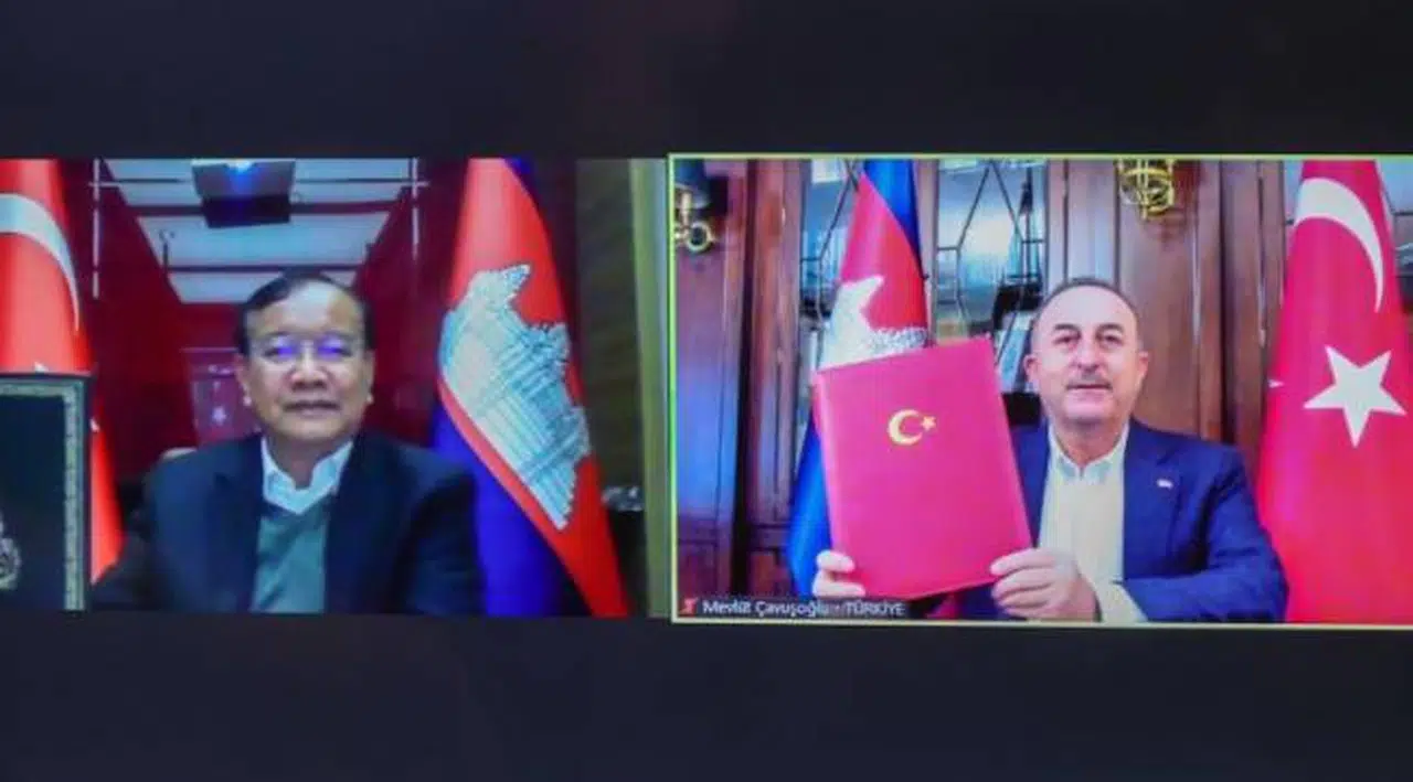 Dışişleri Bakanı'ndan Kamboçya görüşmesi: Çifte vergilendirmenin önlenmesi...