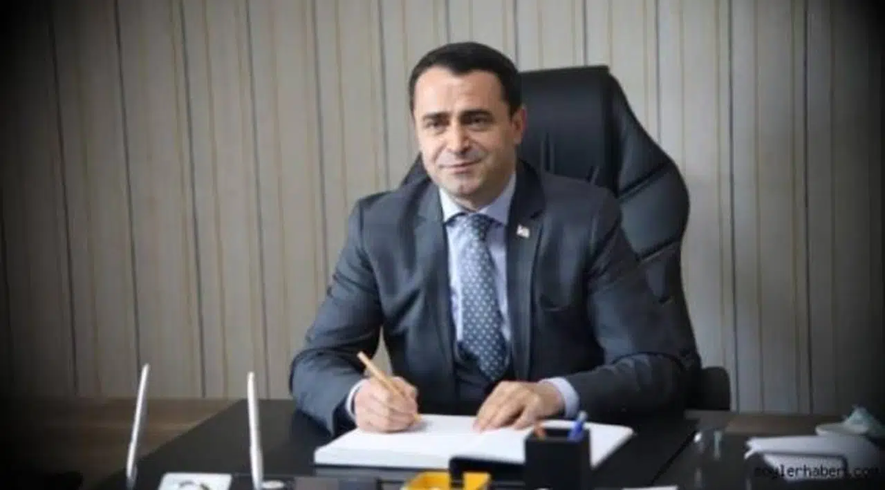 Elektrik zamlarına karşı yurttaşların sokağa çıktığı ilçede AKP'li başkan istifa etti