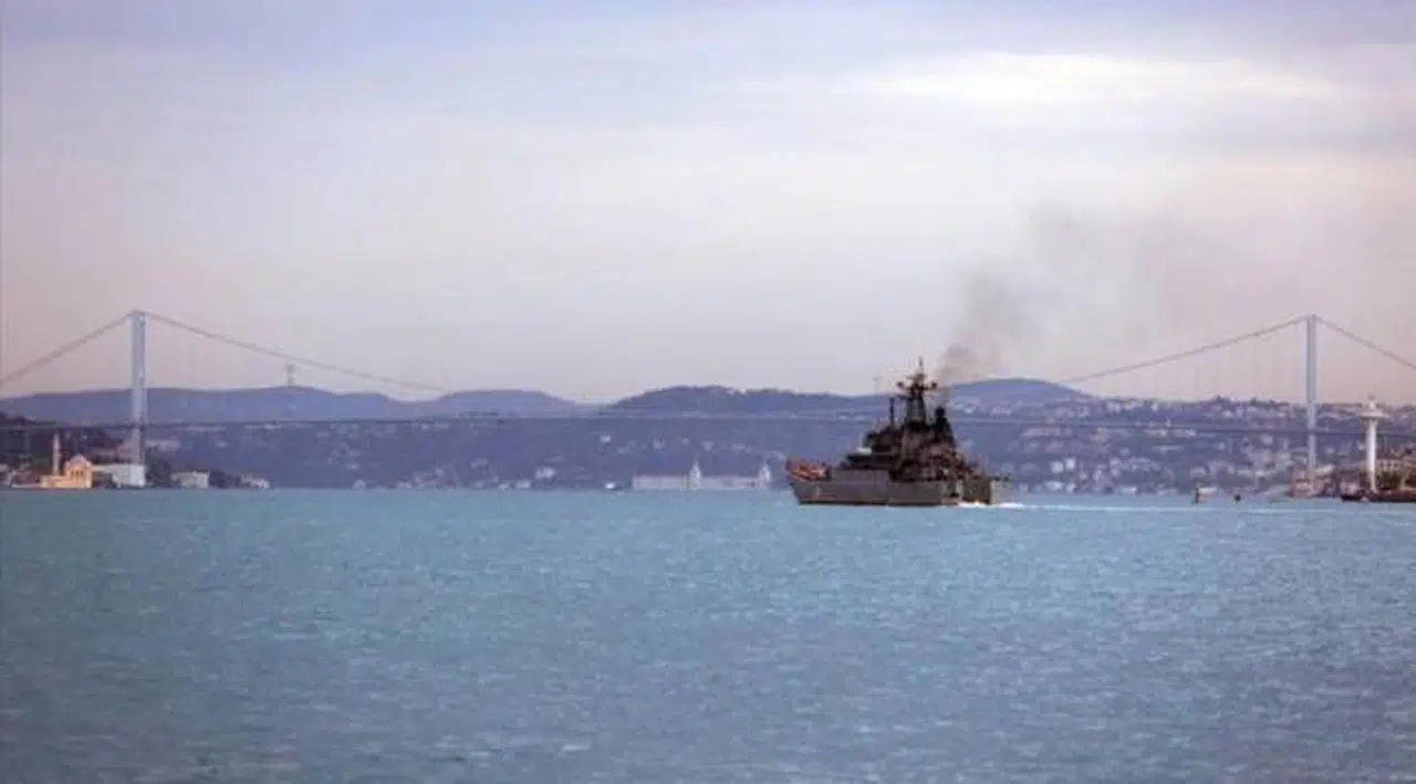 İstanbul Kıyı Emniyet Müdürlüğü: Boğazlar Rus gemilerinin geçişine açık
