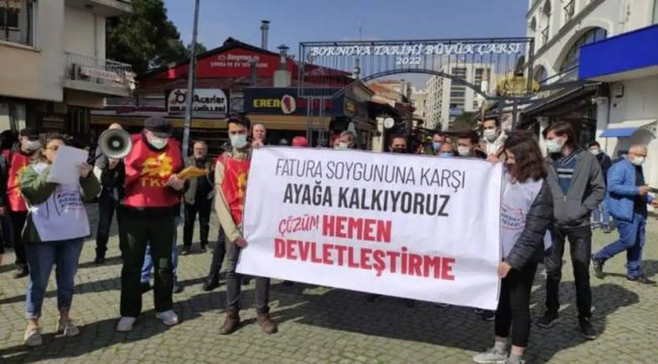 İzmir'de halk fatura soygununa karşı sokağa çıktı