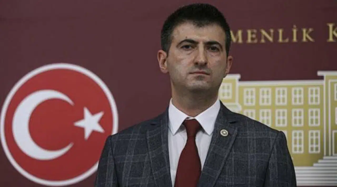 Mehmet Ali Çelebi, Memleket Partisi'nden istifa etti