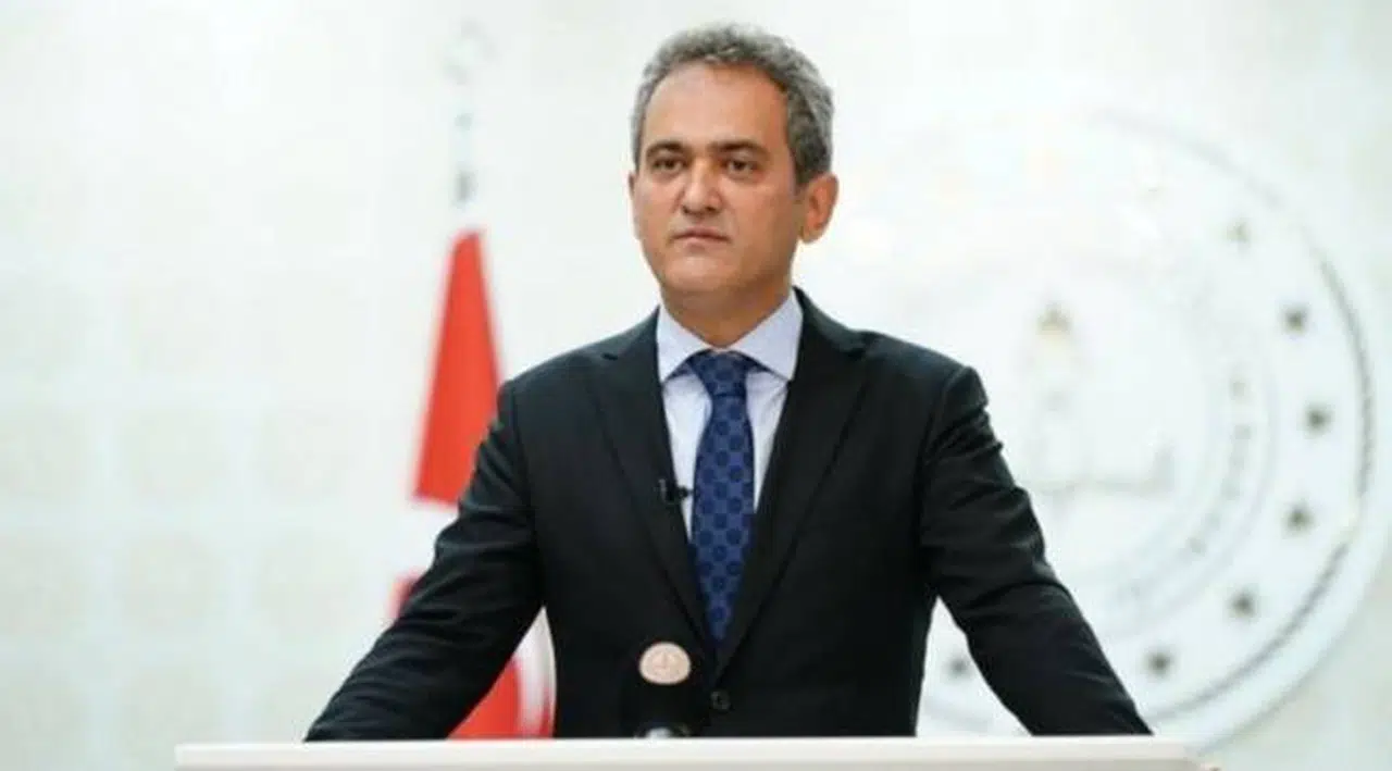 Milli Eğitim Bakanı Özer yüz yüze eğitim kararını açıkladı