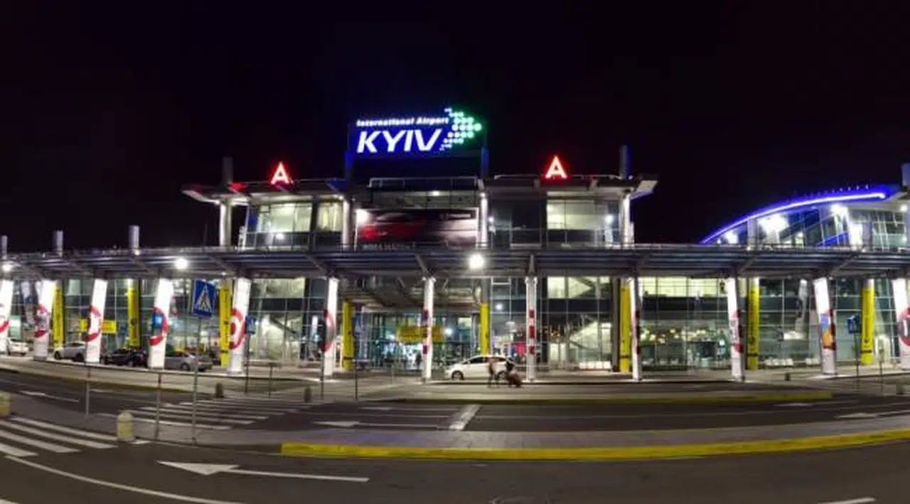 Operasyon sonrası yeni karar: Kiev Havalimanı'ndan tüm uçuşlar durduruldu