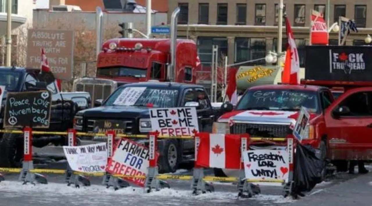 Ottawa'da kamyoncu eylemlerine karşı akaryakıtlara el konuldu, korna yasaklandı