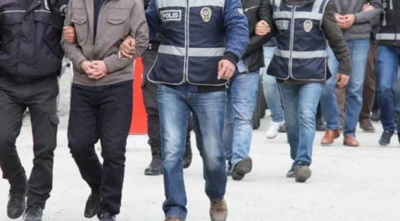 13 ilde 'FETÖ' operasyonu: 41 gözaltı
