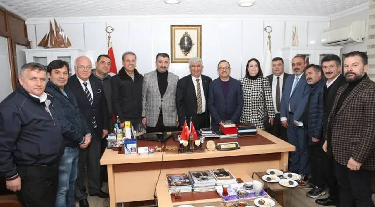 AK Parti İzmir İl Başkanı Kerem Ali Sürekli;  ‘’Beklenti ve görüşleri bizim için kıymetli’’