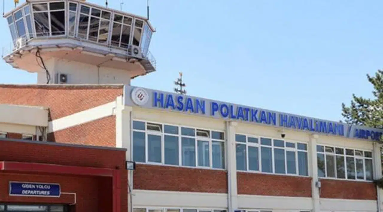AKP'li milletvekili de eleştirmişti: Havalimanı seferlerinin devam edeceği açıklandı