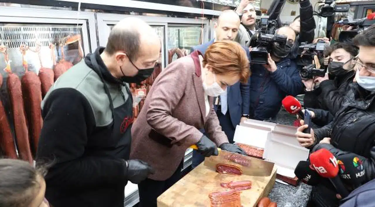 Akşener, "Size maraba muamelesi yapanlara öyle bir Osmanlı tokadı atacaksınız ki soluğu sandık dışında alacaklar"