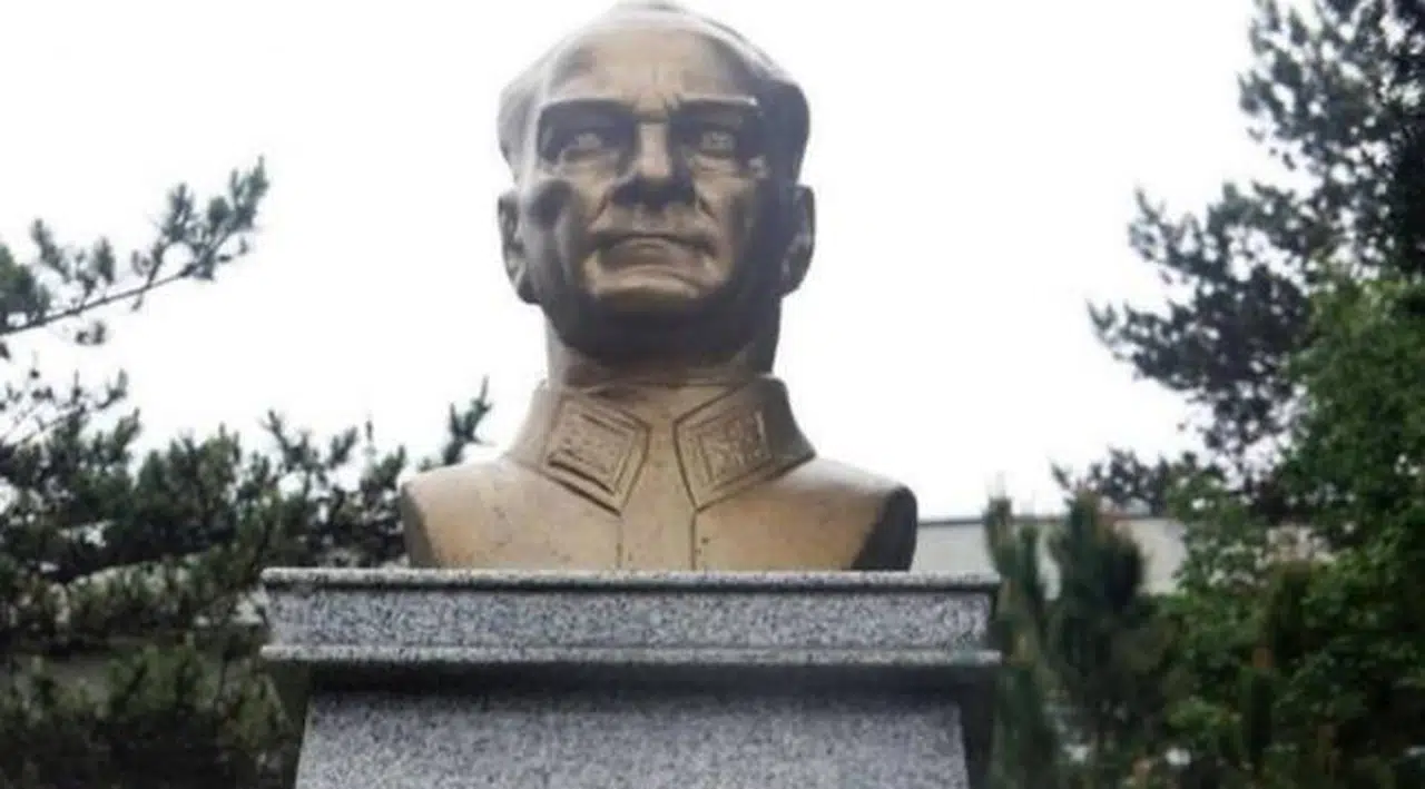Atatürk heykelini çaldığı iddia edilen dört kişi tutuklandı