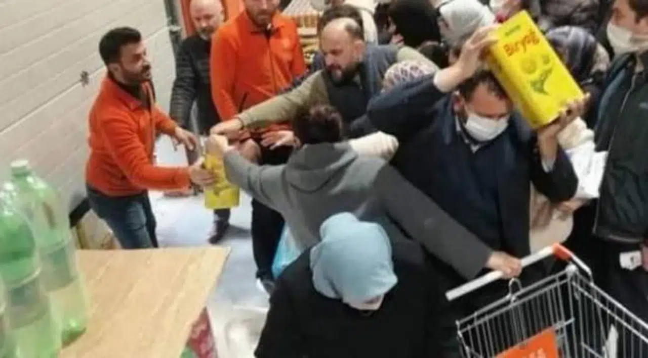 Bakan'ın ayçiçek yağı açıklamasına CHP'den tepki: Hikaye anlatmayın