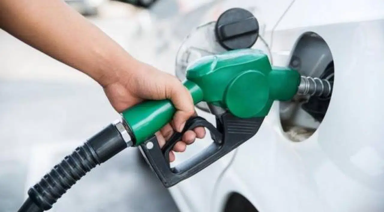 Benzine iki, motorine üçüncü indirim geliyor