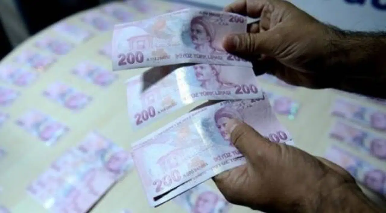 Çantasından sahte 416 bin lira çıktı: 'Haberim yoktu' dedi