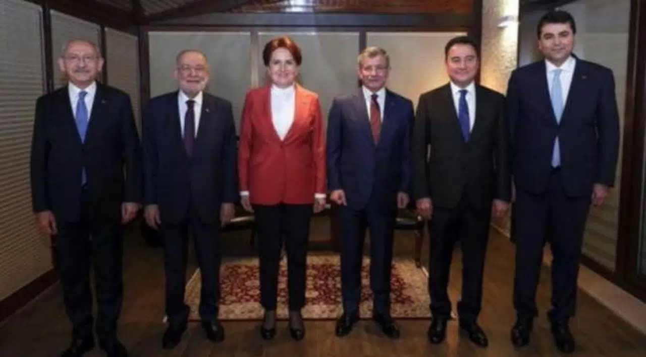 Davutoğlu: Şahsi kanaatim ittifakın yeniden yapılanmasının doğru olacağı