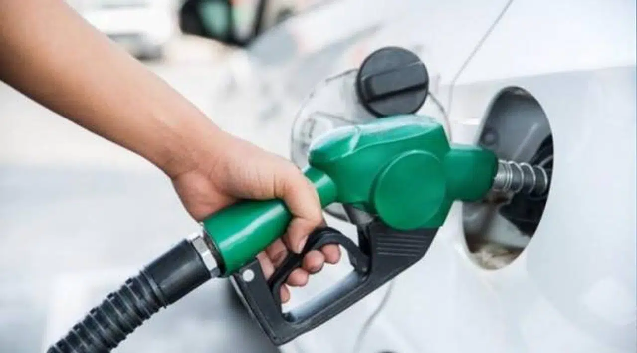 Gün gün benzine gelecek zamlar belli oldu: İşte liste...