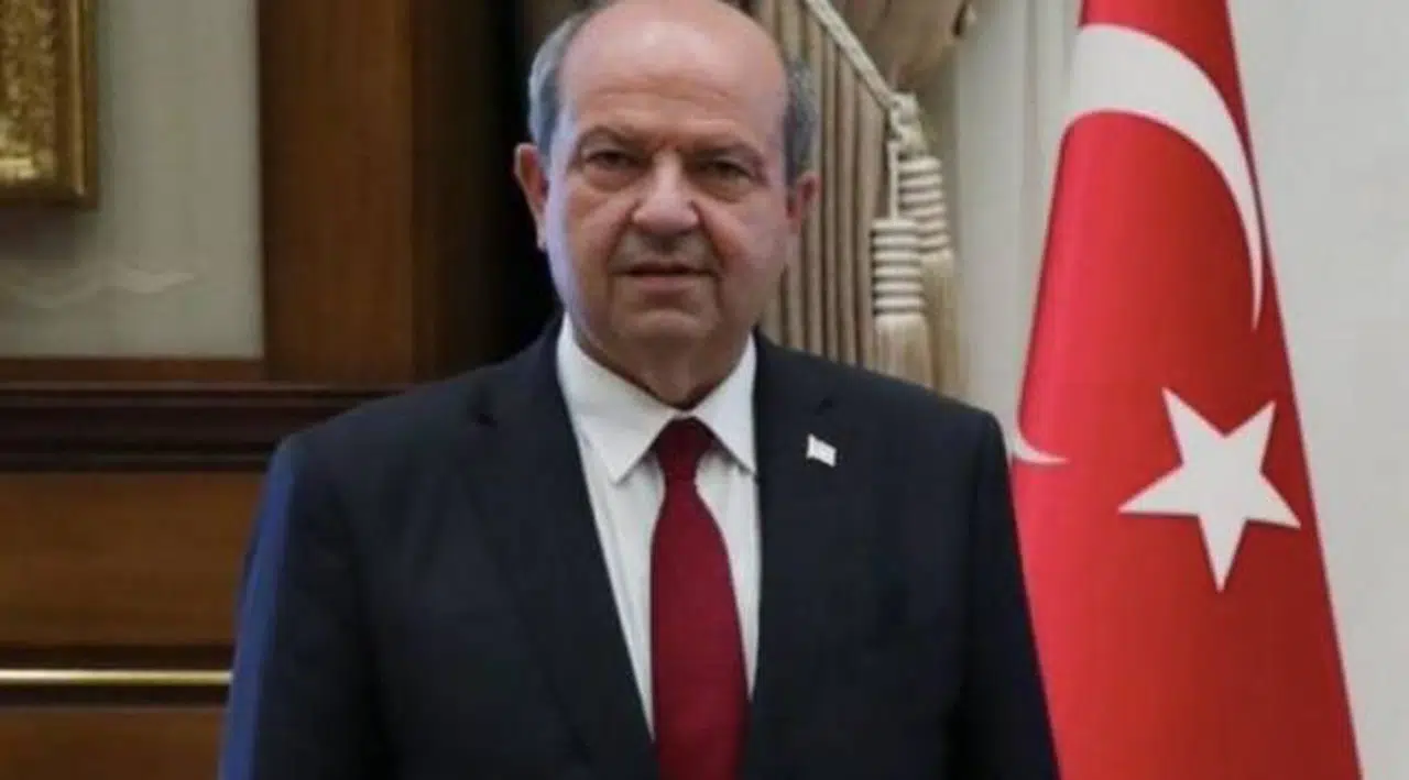 Kuzey Kıbrıs Cumhurbaşkanı Falyalı sorusu üzerine gazeteciyi odadan çıkarttı