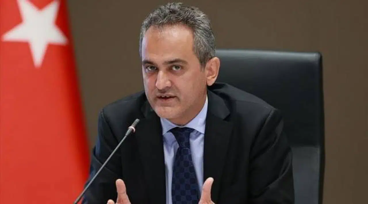 Milli Eğitim Bakanı Özer'den Kürtçe seçmeli ders açıklaması