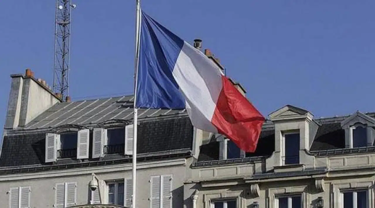 Paris'teki Rus elçi Fransa Dışişleri'ne çağrıldı