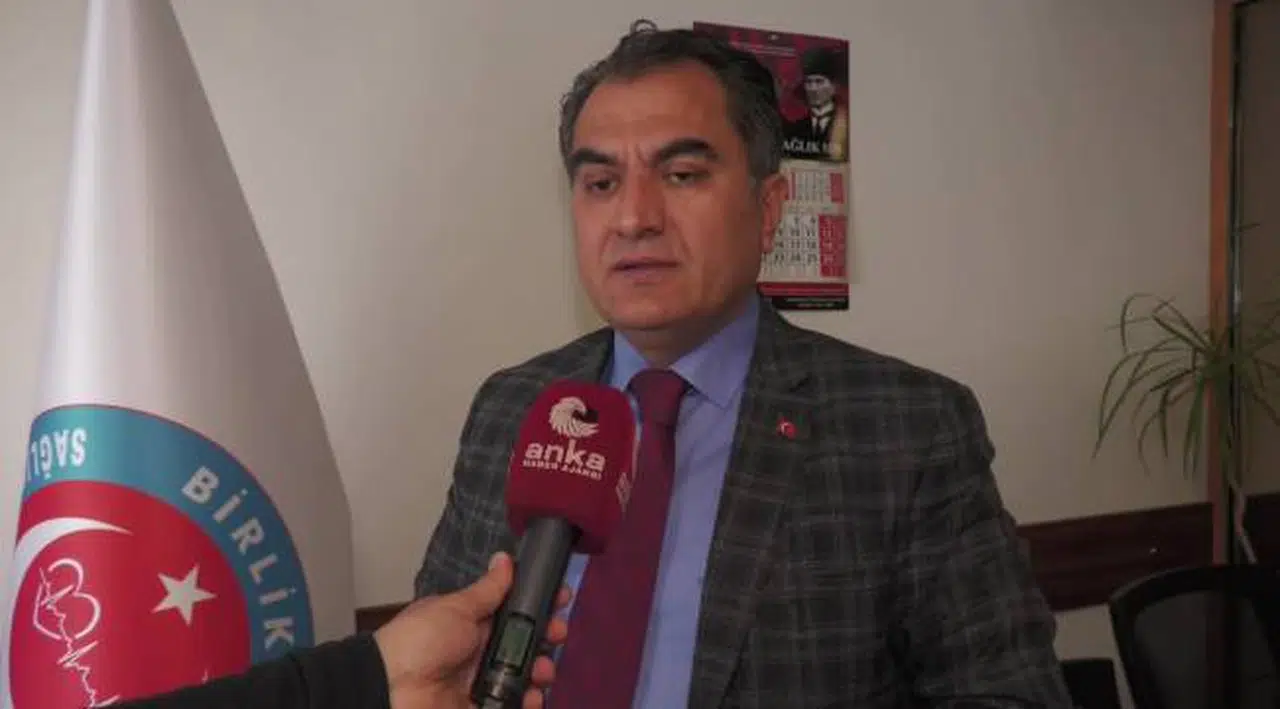 'RANDEVUSUZ HASTALARA DA POLİKLİNİK HİZMETİ' KARARINA İZMİR'DEN TEPKİ: "SAĞLIKTA ŞİDDET ARTACAK, HEKİMLERİN YURT DIŞINA GİDİŞLERİ HIZLANACAK"
