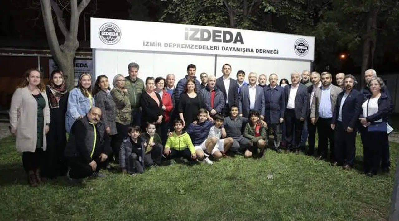 AK Parti İzmir İl Başkanı Kerem Ali Sürekli;  “Şartların getirdiği her sorunun takipçisiyiz”
