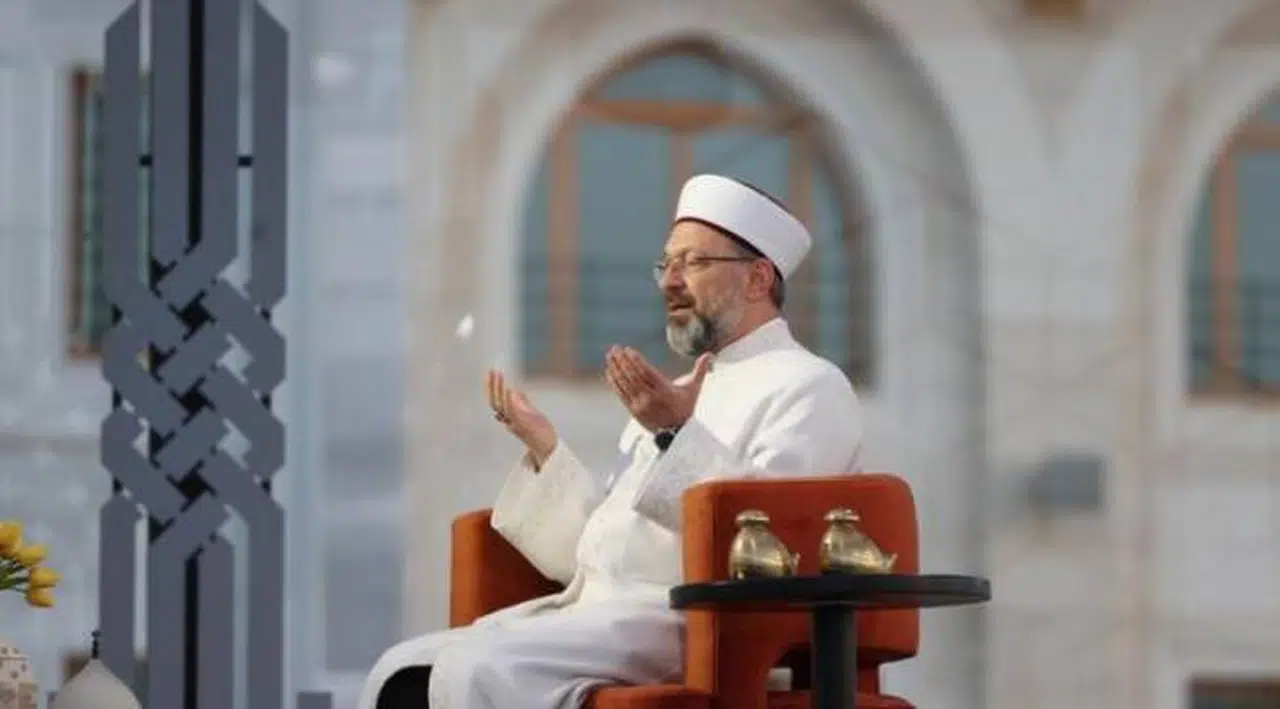 Ali Erbaş'tan 'fitre' açıklaması: Zenginler ne kadar verebilirse o kadar çok sevap alacak