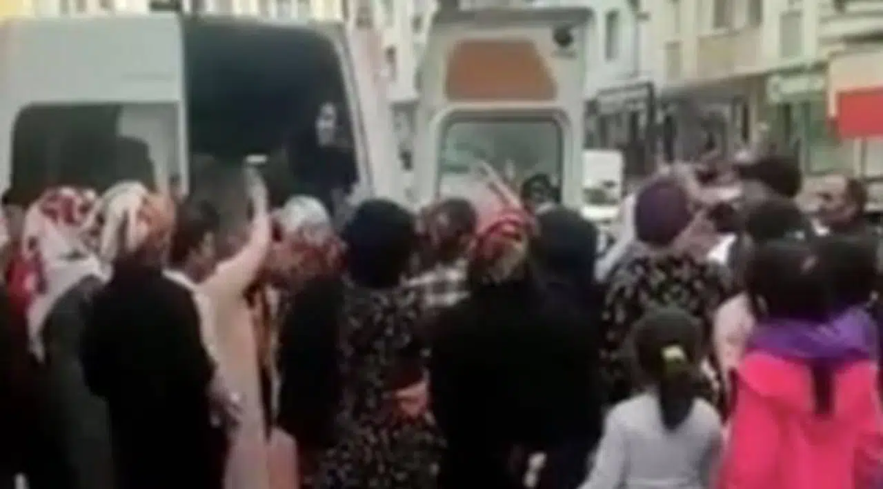 'DEVA Partisi üyelik koşuluyla erzak dağıttı' iddiası
