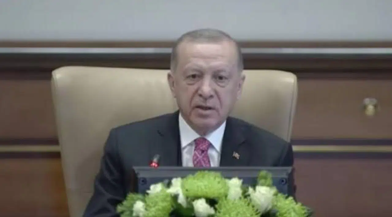 Erdoğan: Maske kullanma zorunluluğu tümüyle kaldırıldı