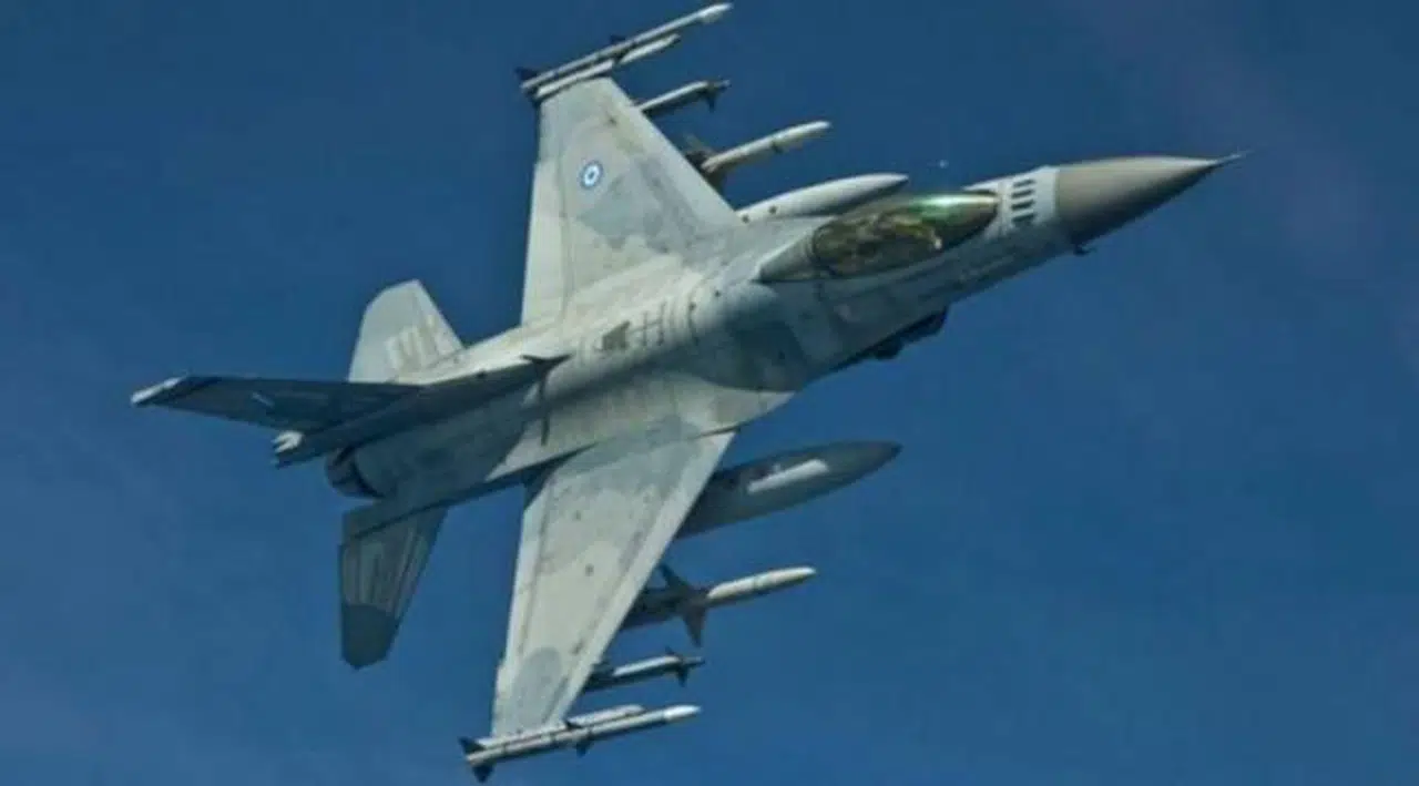 Hulusi Akar'dan F-16 açıklaması: İhtiyatlı olmak lazım