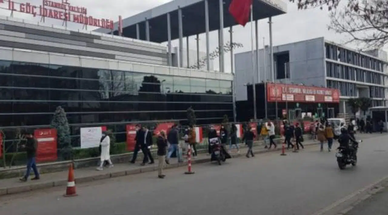 İstanbul Valiliği sınır dışı edilen sığınmacı sayısını açıkladı
