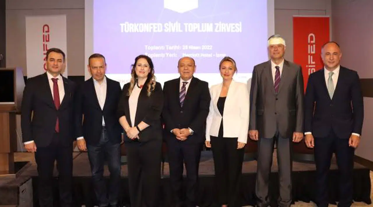 Kamu, iş dünyası ve sivil toplum yerel kalkınma için İzmir'de buluştu