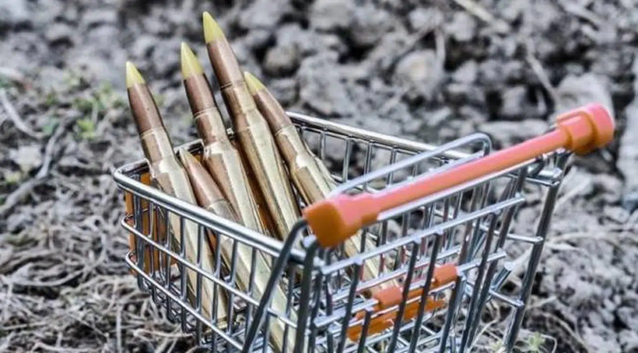 Küresel askeri harcamalar ilk defa 2,1 trilyon doları aştı