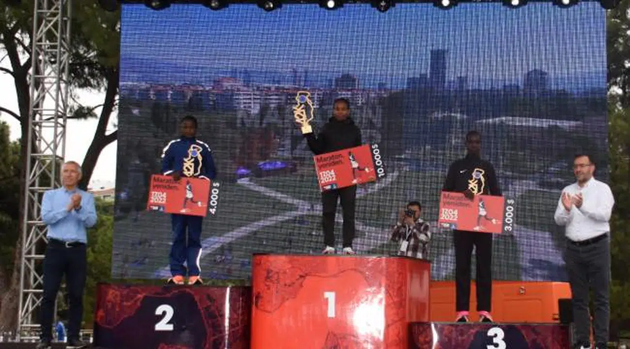 Maraton İzmir 2022 Ödül Töreni