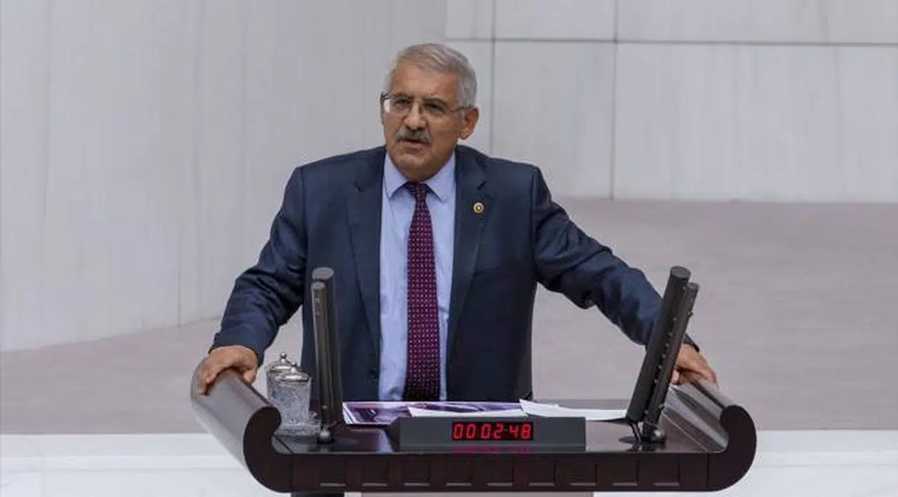 Milletvekili Yokuş TBMM’de vatandaşın şiirini okuyunca AKP sıralarından tepkiler yükseldi