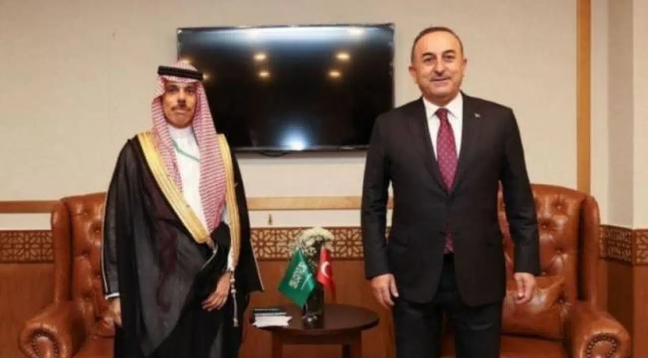 Çavuşoğlu Suudi Arabistan Dışişleri Bakanı ile görüştü