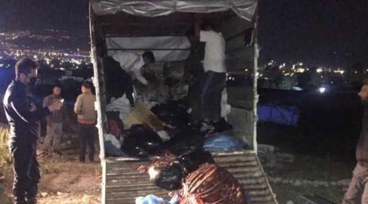 İzmir'de 3,6 ton çürümüş at eti ele geçirildi