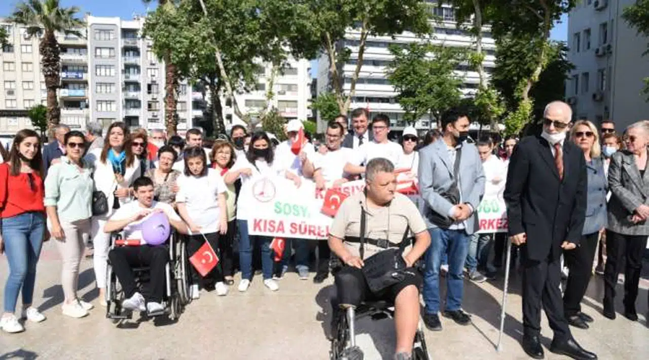 Karşıyaka’da engelliler unutulmadı…