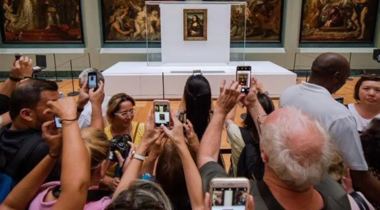 Mona Lisa tablosu saldırıya uğradı