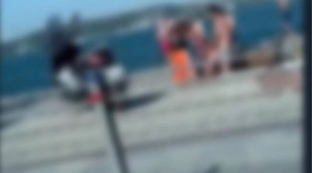 Valilikten Bebek sahilindeki görüntüyle ilgili açıklama: 'Hayasızca hareket suçu'