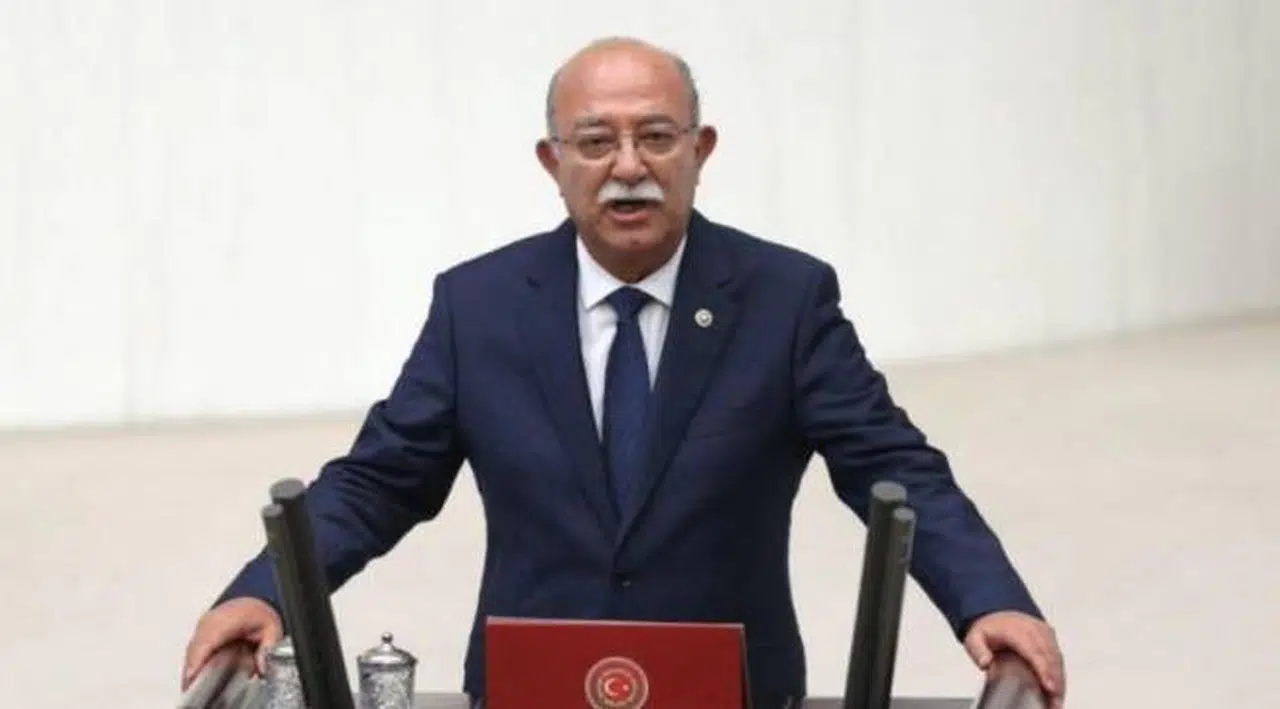 Zafer Partisi'nden istifa etti, yeni partisi belli oldu