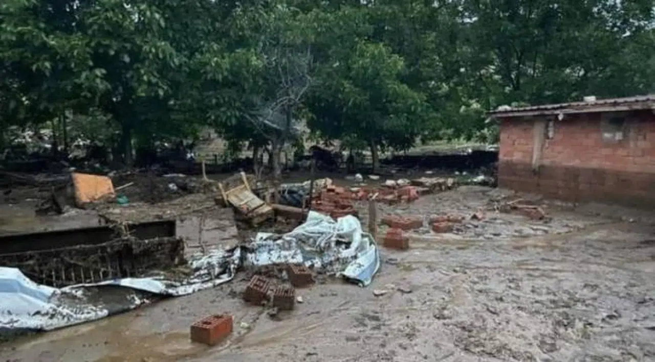 Afyonkarahisar’da bir köy sele teslim oldu