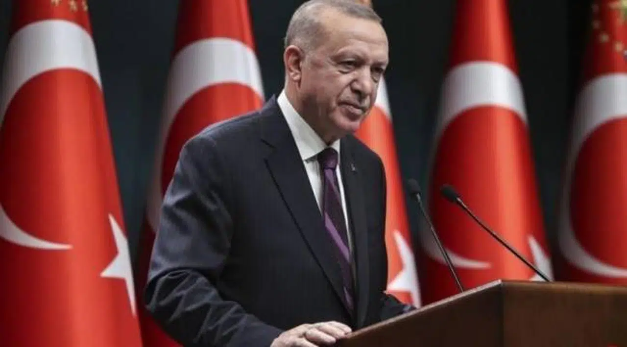 Anket sonucu: Erdoğan ikinci turda dört rakibine karşı da kaybediyor